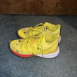 Nike Kyrie 5 x SpongeBob SquarePants 2019 CJ7227-700 Size 7Y Pre-owned